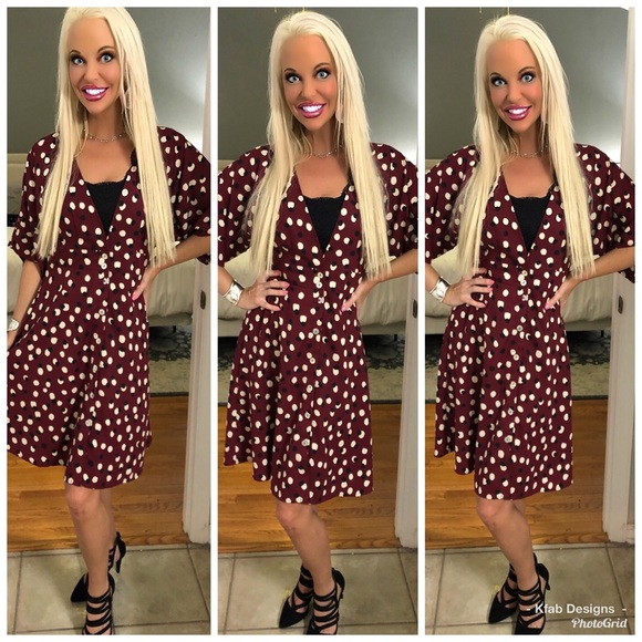 ❤️LAST 2! Beautiful Ruffle Sleeve Wine Dress! - Picture 3 of 4